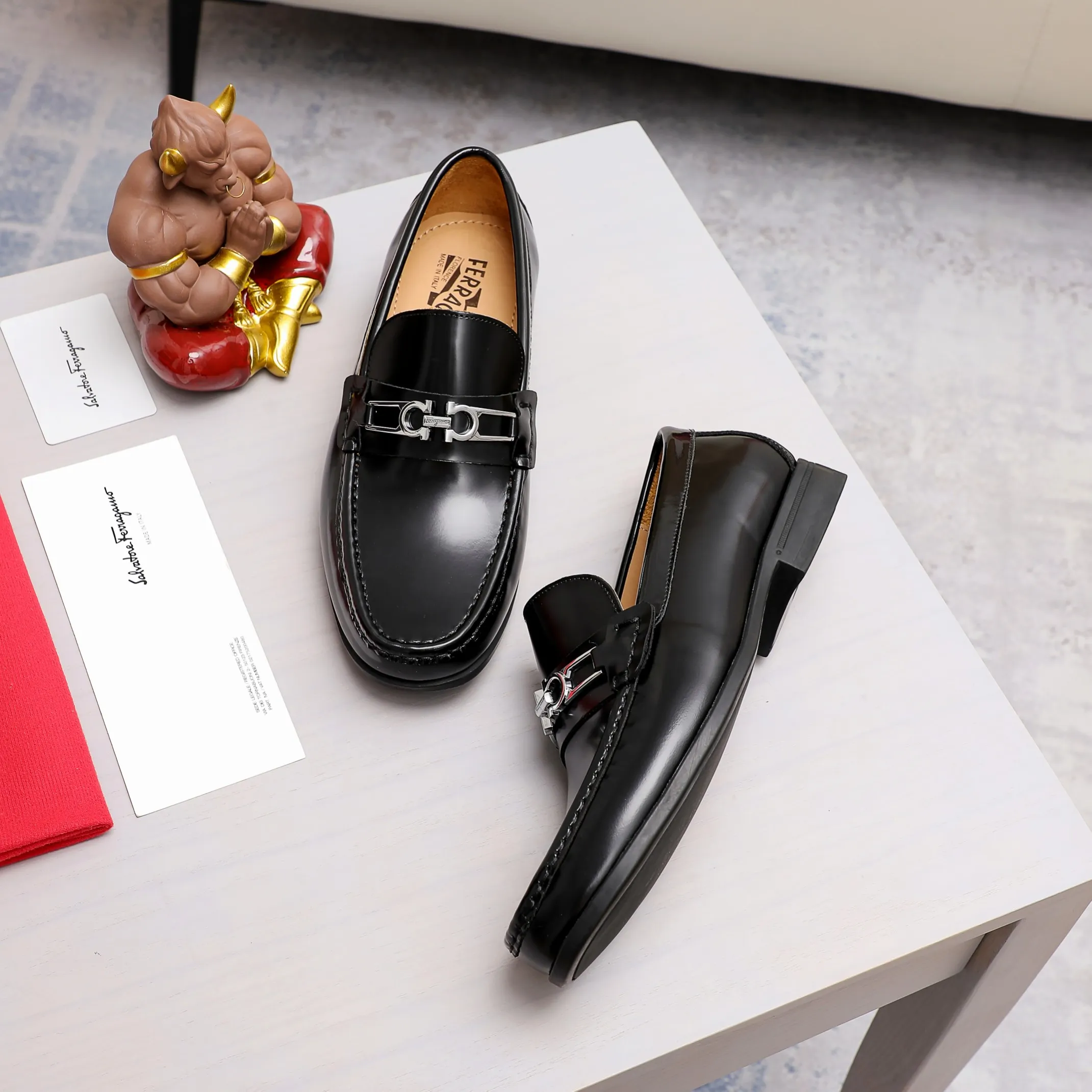 Men's clothing and shoes 💰460 🔥Ferragamo's new men's casual slip-on shoes🇨🇳Official website original 1:1 mold opening, original quality💯Fine workmanship, high-end luxury☘The upper is made of imported Italian first-layer cowhide🌴Luxury🐂leather lining🍓Rubber wear-resistant and non-slip outsole, breathable and comfortable to wear🍍The first choice for high-end men, black, size 38-45